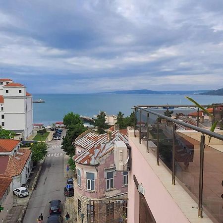 Апартамент Амира 3 Balcsik Kültér fotó